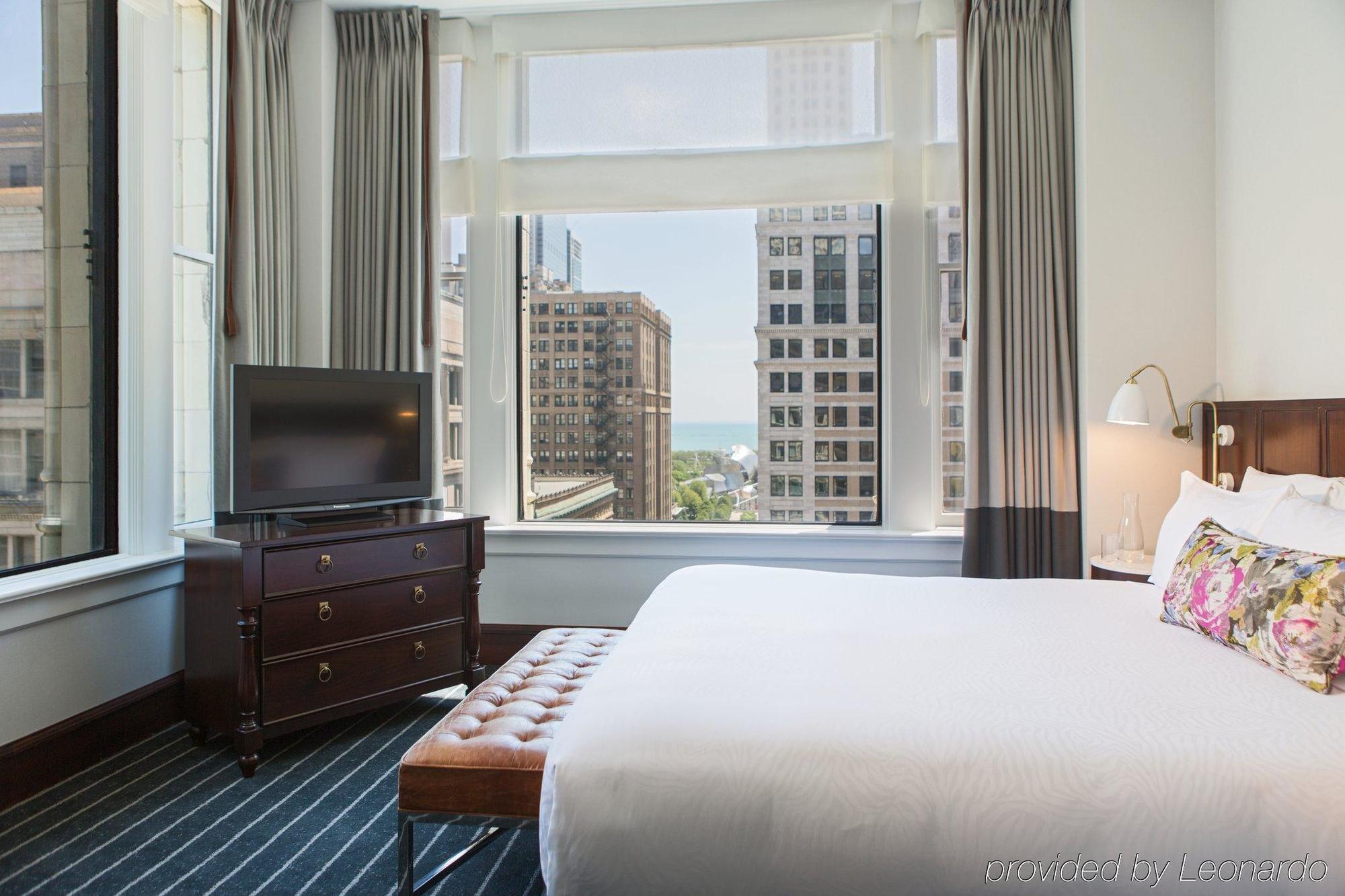 Staypineapple, An Iconic Hotel, The Loop Чикаго Екстер'єр фото