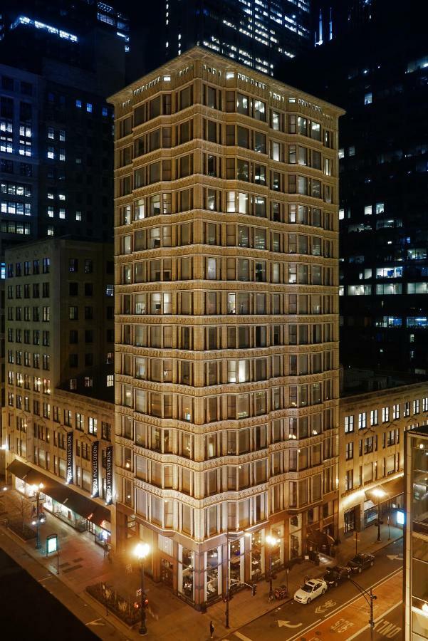 Staypineapple, An Iconic Hotel, The Loop Чикаго Екстер'єр фото